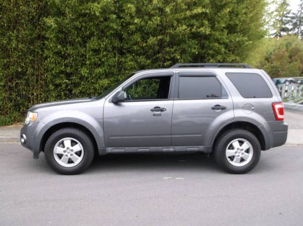 2010 Ford Escape XLT AWD - cars & trucks - by dealer - vehicle... for sale in Kirkland, WA – photo 3