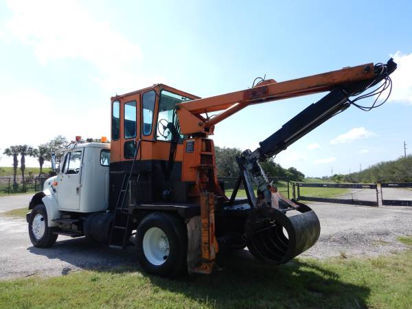 2001 International 4700 DT466E Grapple Loader Lift Low Miles 7.6L Dies for sale in Royal Palm Beach, FL – photo 5