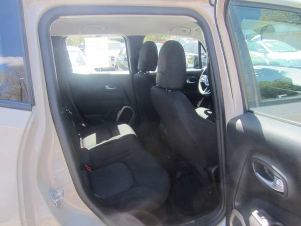 2016 Jeep Renegade Only 40, 000 Miles Manual Transmission AUX for sale in Anoka, MN – photo 11
