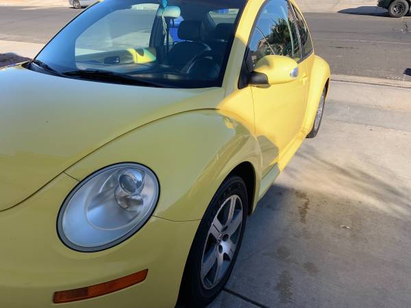 2006 Volkswagen Beetle sport runs great fully loaded 140,000 miles -... for sale in Victorville , CA – photo 6