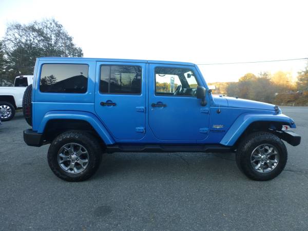 2015 JEEP WRANGLER SAHARA UNLIMITED - ONLY 82K MILES - EXTRA CLEAN!... for sale in Millbury, MA – photo 4