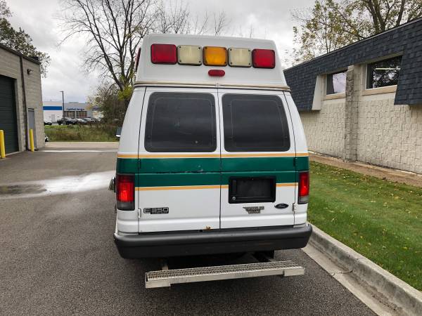 Ambulances for sale for sale in Grayslake, IL – photo 9