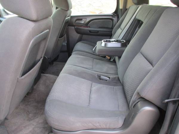 2011 CHEVROLET SUBURBAN TEXAS EDITION! 5.3L V8! THIRD ROW SEAT! for sale in El Paso, TX – photo 17