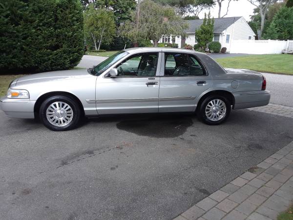 2006 Mercury grand marquis for sale in West Islip, NY