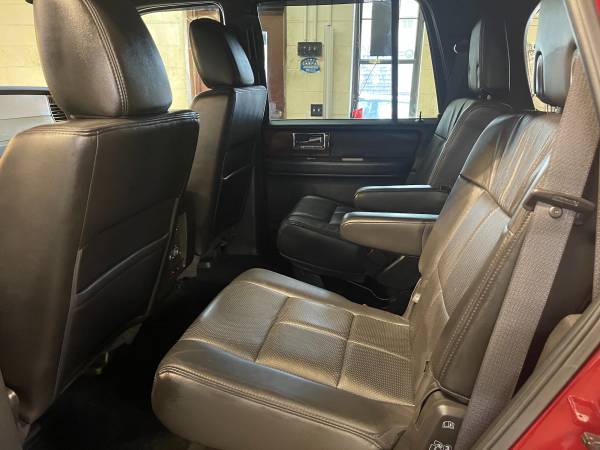 2013 Lincoln Navigator - - by dealer - vehicle for sale in Pittsburgh, PA – photo 8