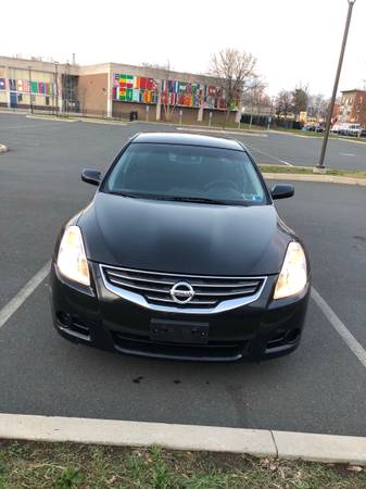 2012 Nissan Altima 2.5 s 118k - cars & trucks - by owner - vehicle... for sale in Hartford, CT – photo 4
