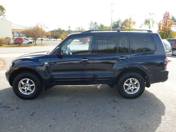 2002 MITSUBISHI MONTERO LIMITED VERY CLEAN 4X4 3RD ROW 7 PASS LEATHER for sale in Milford, MA – photo 2
