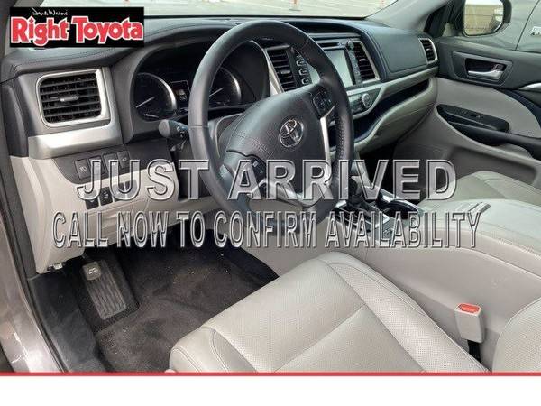 Used 2018 Toyota Highlander Limited Platinum, only 31k miles! - cars for sale in Scottsdale, AZ – photo 9