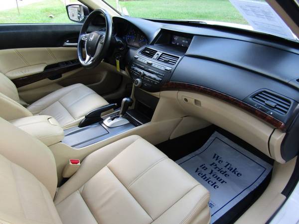 2012 *Honda* *Crosstour* *fully loaded with leather car - cars &... for sale in Garden city, GA – photo 15