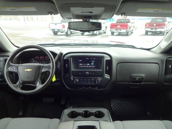 2017 Chevrolet Silverado 1500 Custom 4x4 4dr Double Cab 6 5 ft SB for sale in Minneapolis, MN – photo 14