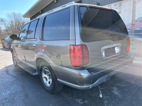 2001 Lincoln Navigator - - by dealer - vehicle for sale in Lockport, IL – photo 4