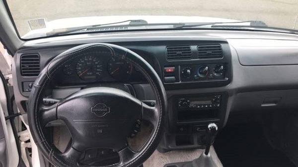 2000 Nissan Frontier XE..GREAT QUALITY TRUCK!! 4dr XE Crew Cab SB 3... for sale in Portland, OR – photo 16