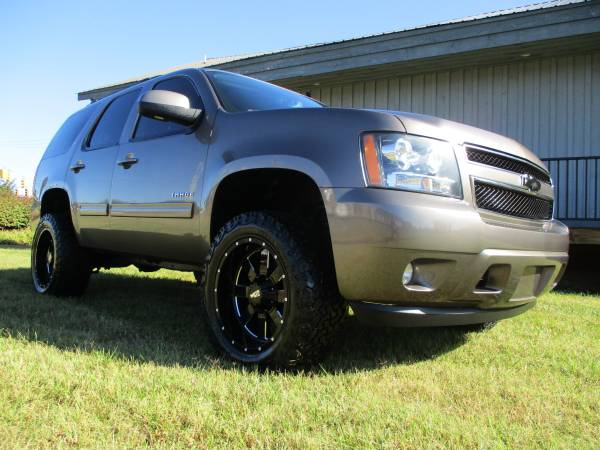 LIFTED 2012 CHEVY TAHOE 4X4 LT 20" MOTO METAL WHEELS *NEW 33X12.50'S!! for sale in KERNERSVILLE, NC