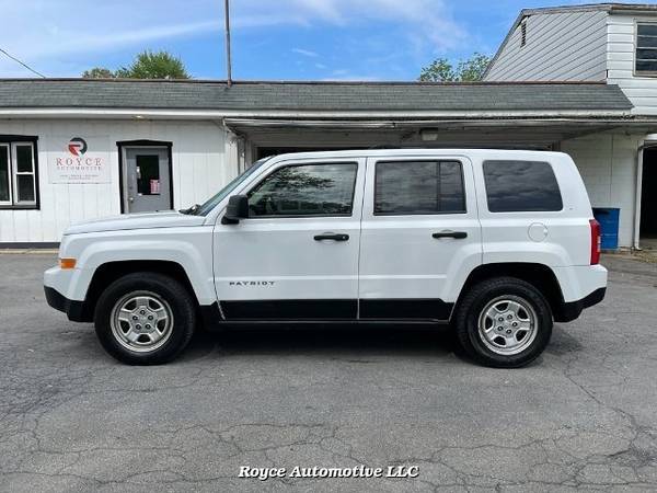 2011 Jeep Patriot 2WD CVT - - by dealer - vehicle for sale in York, PA – photo 6