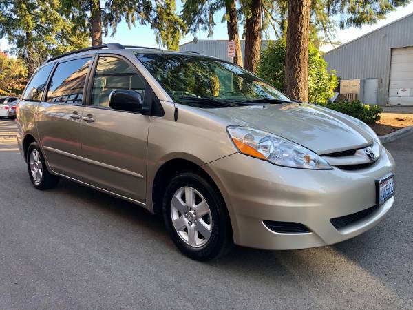 2007 TOYOTA Sienna LE, 1 Owner, excellent condition, Runs Great! -... for sale in Lake Oswego, OR – photo 3