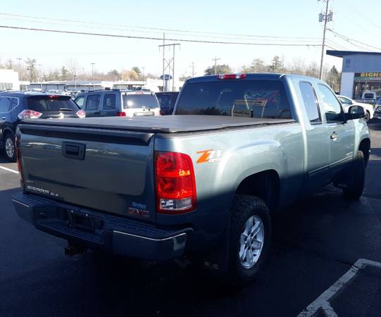 2010 GMC Sierra 1500 SLE - (Streeters-Open 7 Days A Week!!!) - cars... for sale in queensbury, NY – photo 9