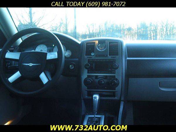 2006 Chrysler 300 Base 4dr Sedan - Wholesale Pricing To The Public! for sale in Hamilton Township, NJ – photo 11