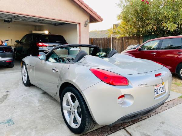 2006 pontiac solstice - cars & trucks - by owner - vehicle... for sale in Delano, CA – photo 9