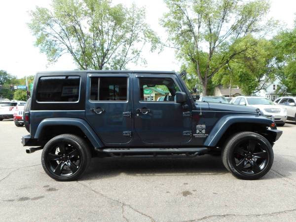 ★★★ 2007 Jeep Wrangler Unlimited 4x4 / Nice Customized Jeep! ★★★ -... for sale in Grand Forks, ND – photo 7