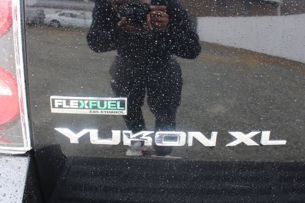 2011 GMC Yukon XL Denali - - by dealer - vehicle for sale in Burien, WA – photo 10
