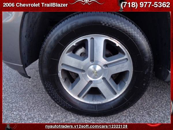 2006 Chevrolet TrailBlazer 4dr 4WD LT for sale in Valley Stream, NY – photo 9