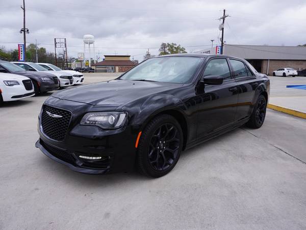 2020 Chrysler 300 300S RWD - - by dealer - vehicle for sale in Plaquemine, LA – photo 3