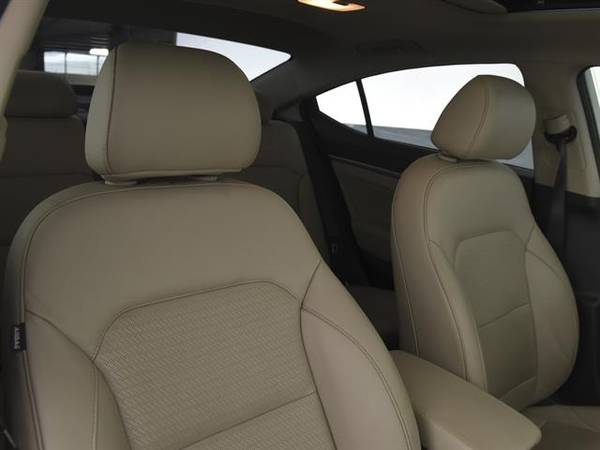 2017 Hyundai Elantra Limited Sedan 4D sedan Beige - FINANCE ONLINE for sale in Columbus, OH – photo 5