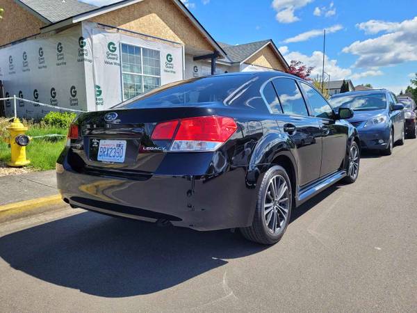 2010 Subaru Legacy 6spd CLEAN for sale in Battle ground, OR – photo 4