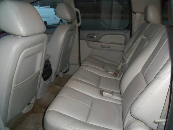 2011 Chevy Suburban LT 4WD 3rd row seat leather sunroof DVD 4x4 -... for sale in 100% Credit Approval as low as $500-$100, NY – photo 9