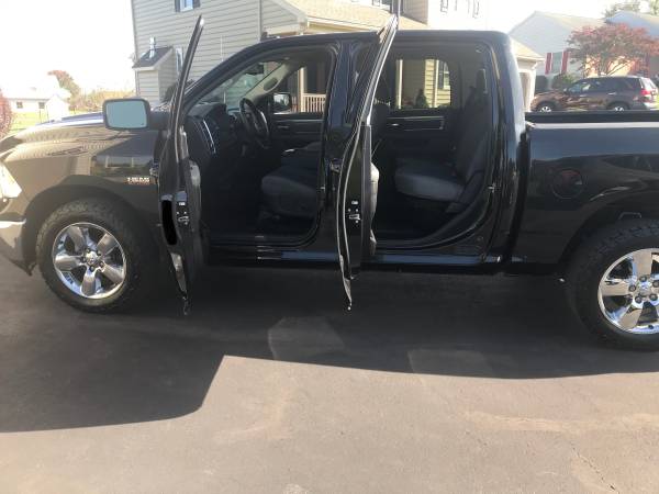 2016 RAM 1500 4x4 Crew Cab SLT - cars & trucks - by owner - vehicle... for sale in Leola, PA – photo 9