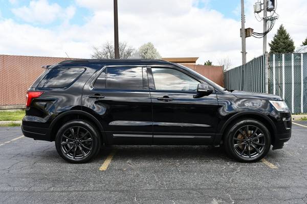 2018 Ford Explorer XLT - ONE OWNER 4X4 3RD ROW REMOTE START - cars & for sale in Oak Lawn, IL – photo 9