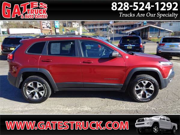 2017 Jeep Cherokee Trailhawk 4WD V6 (82K Miles) - - by for sale in Franklin, NC – photo 6
