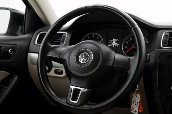 2013 Volkswagen VW Jetta Sedan 2.5 SE LEATHER - cars & trucks - by... for sale in Burnsville, MN – photo 16