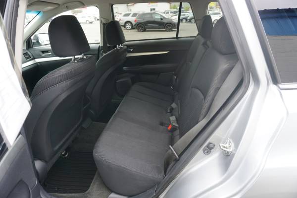 2012 Subaru Outback 2 5i Premium AWD HEATED SEATS - cars & for sale in Portland, WA – photo 11