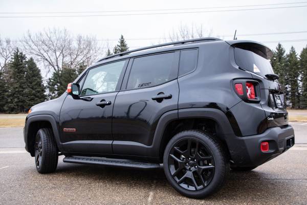 Virtually Brand New 2020 Jeep Renegade Latitude Sport 4D For Sale -... for sale in Moorhead, ND – photo 3