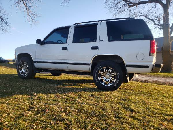 Clean 97 tahoe . - cars & trucks - by owner - vehicle automotive sale for sale in Elkhorn, NE – photo 3