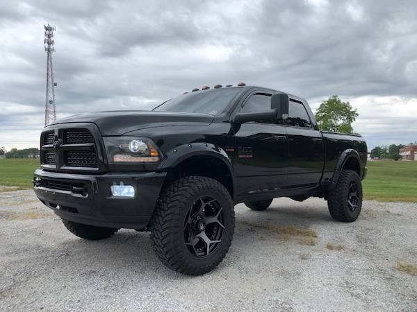 Ram 2500 – LARAMIE ((( LIFTED ))) Low Miles ((( LOADED )))... for sale in Fort Wayne, IL – photo 4