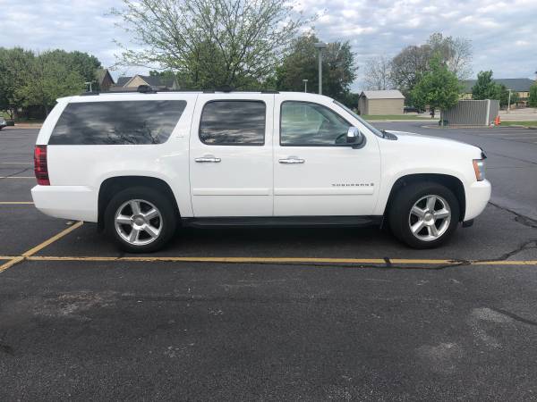 2008 Chevy Suburban 1500 LTZ for sale in Fayetteville, AR – photo 3