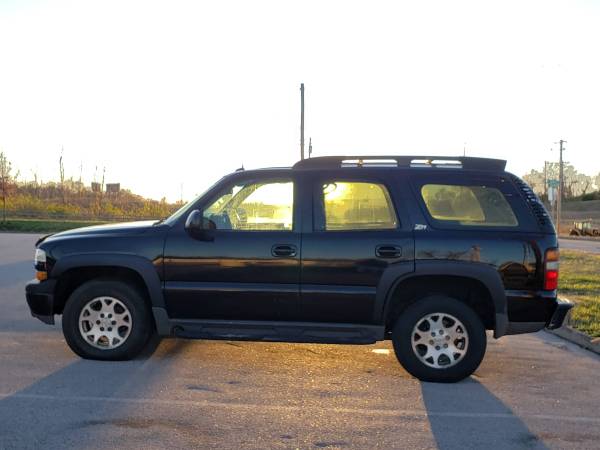 2002 Chevy Tahoe 4x4 z71 - cars & trucks - by dealer - vehicle... for sale in Saint Louis, MO – photo 11