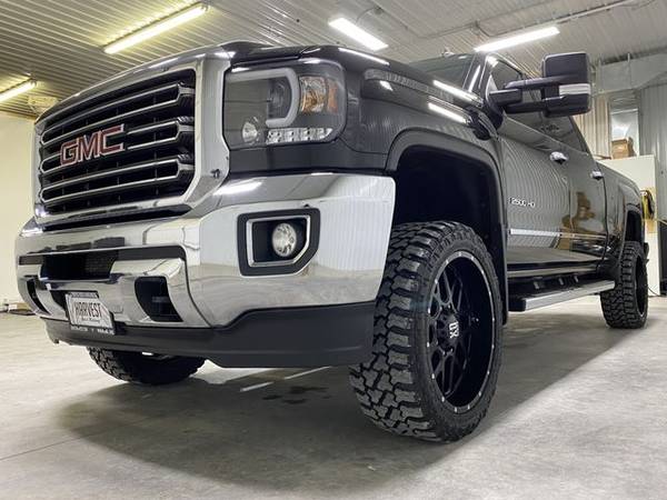 2015 GMC Sierra 2500 HD Crew Cab - Small Town & Family Owned! for sale in Wahoo, NE – photo 2