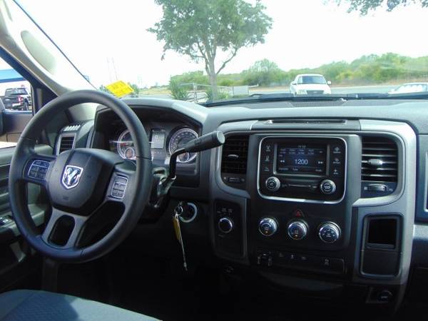 2018 Ram 2500 Tradesman crew cab 4x4 (Mileage: 9,080) for sale in Devine, TX – photo 14
