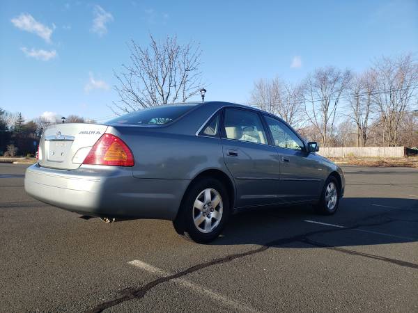 00::Toyota Avalon::XLS●1 Owner● - cars & trucks - by dealer -... for sale in South Windsor, CT – photo 2
