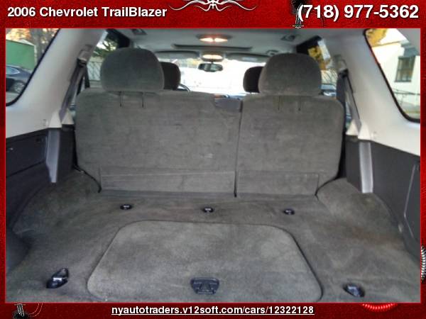 2006 Chevrolet TrailBlazer 4dr 4WD LT for sale in Valley Stream, NY – photo 14