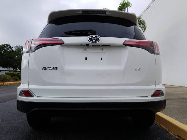 2018 Toyota RAV4 LE~ONLY 8K MILES~ GREAT COLOR~ LIKE NEW~ FINANCE... for sale in Sarasota, FL – photo 7