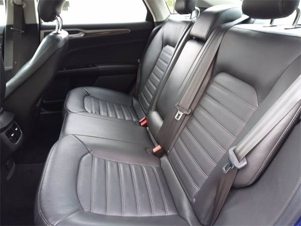 2013 Ford Fusion SE - cars & trucks - by dealer - vehicle automotive... for sale in Oconto, WI – photo 16