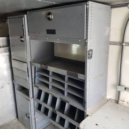 2007 GMC Savana cutaway box w/generator - - by dealer for sale in Ludlow , MA – photo 5