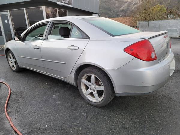2007 Pontiac G6 ((Clean Title, Automatic)) - cars & trucks - by... for sale in Roseburg, OR – photo 3