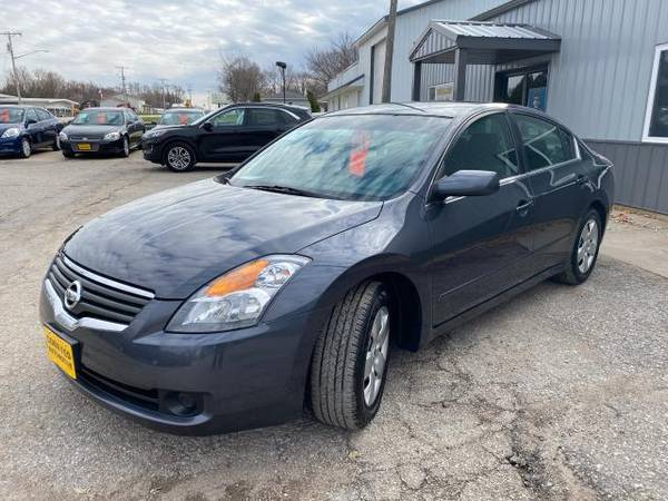 2008 Nissan Altima 4dr Sdn I4 CVT 2.5 S - cars & trucks - by dealer... for sale in CENTER POINT, IA – photo 7