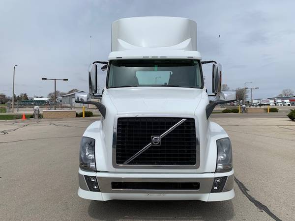 2013 Volvo VNL64T300 Day Cab Tractor #83251 - cars & trucks - by... for sale in Fond Du Lac, WI – photo 6