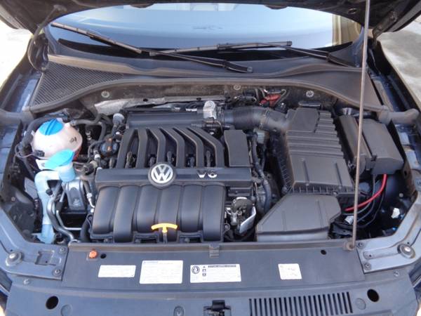 2012 Volkswagen Passat 3.6L V6 SEL2 for sale in Marion, IA – photo 9